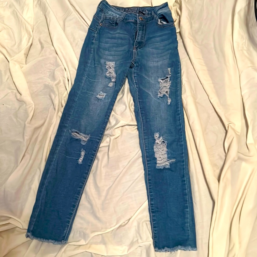 Skinny ripped jeans
